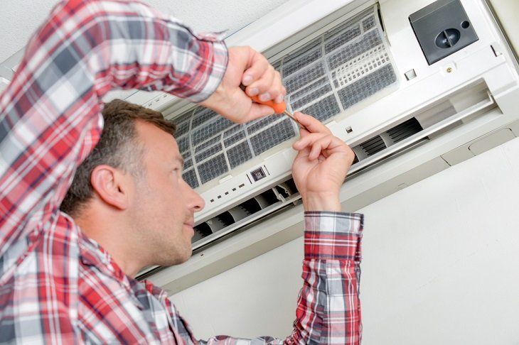 Can Extreme Weather Damage the AC Unit in Arbutus?